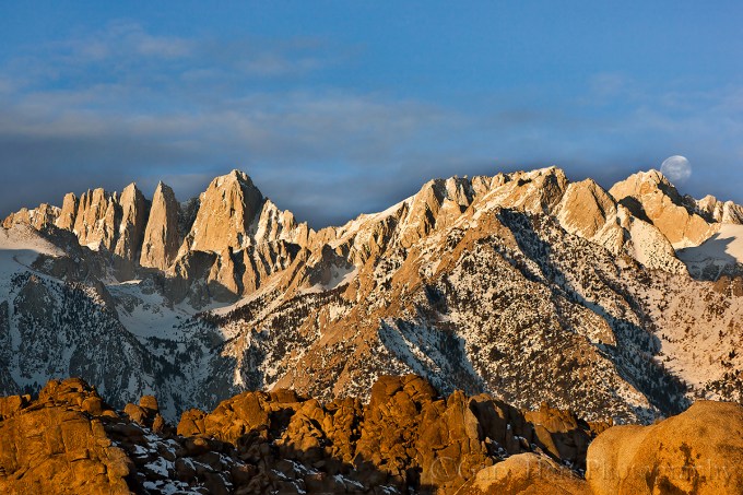 Gary Hart Photography: Goodbye Moon, Mt. Whitney and the Alabama Hills, California