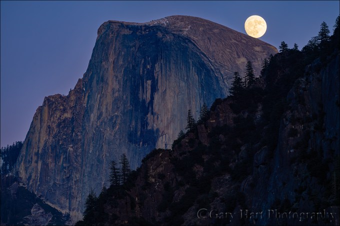 Gary Hart Photography: Balanced Moon, Half Dome, Yosemite