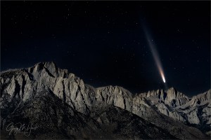 Gary Hart Photography: Heaven Sent, Comet Tsuchinshan–ATLAS Above Mount Whitney and Lone Pine Peak, Alabama Hills